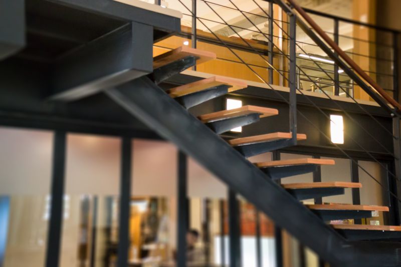 Modern Metal Staircase Design